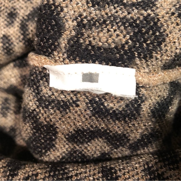 Abercrombie SUPER SOFT Leopard Print Sweater, Size: Small - Picture 10 of 10